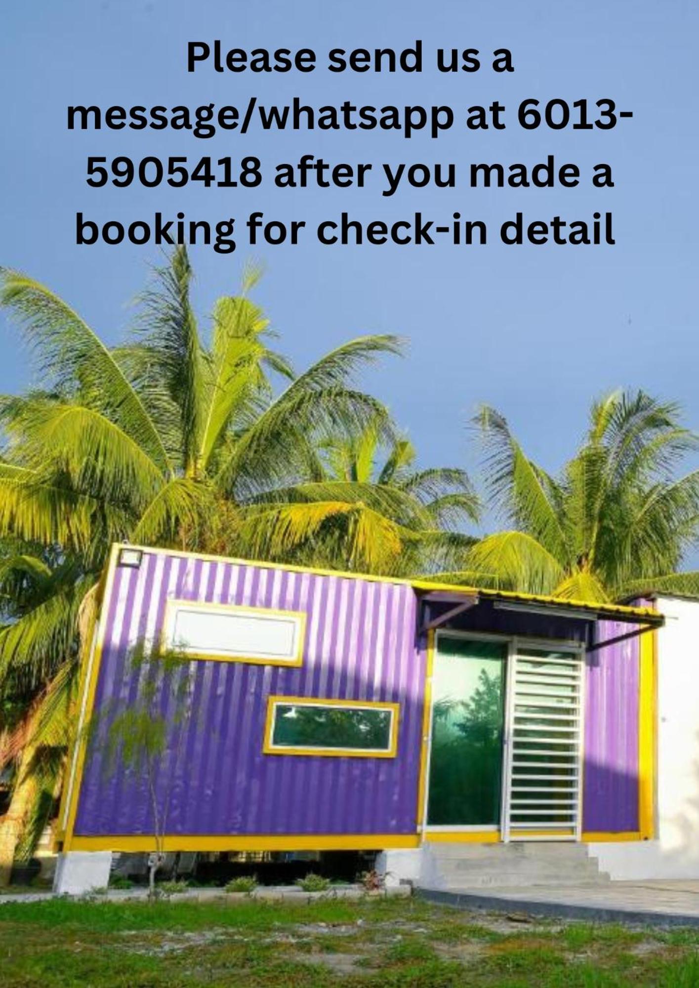 Purple Cube At Lumut Cube Homestay Kontena Buitenkant foto