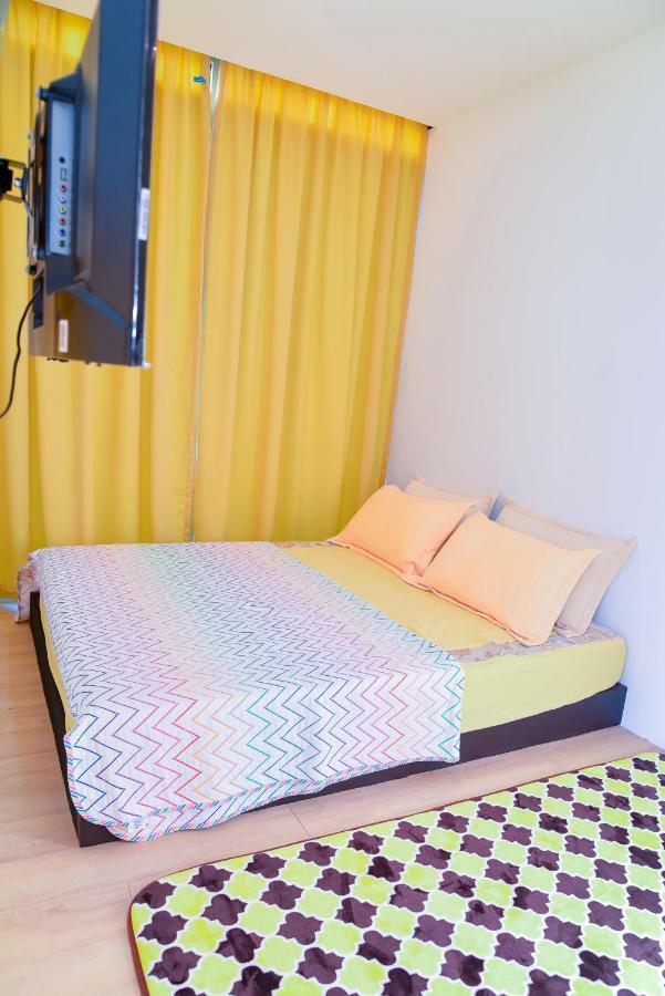 Purple Cube At Lumut Cube Homestay Kontena Buitenkant foto